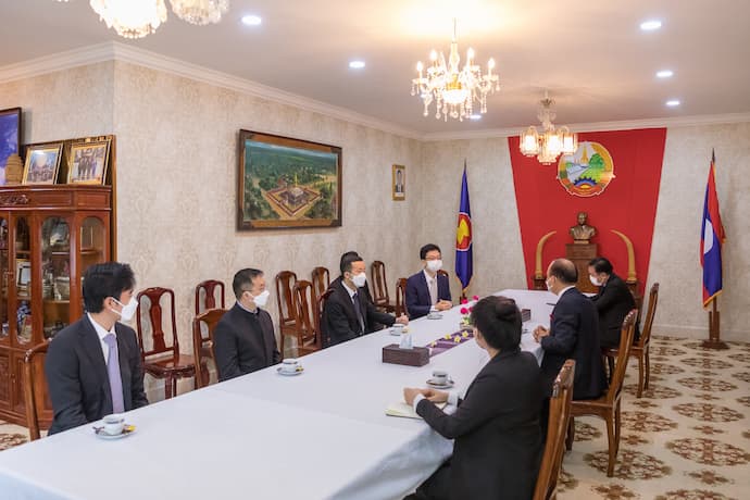 Prince Group Chairman donates $1M to help Laos