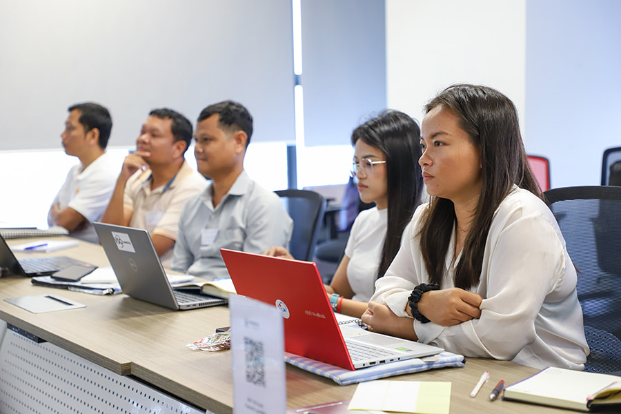 'Incubators for Excellence' masterclass participants listen to trainer's lecture