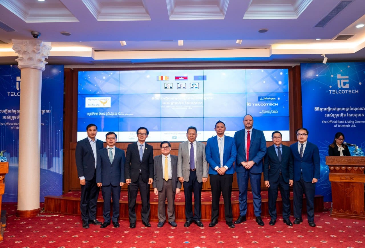 Members of CSX, SERC and Telcotech (Royal Group) pose for photo after official listing of 2024 bond